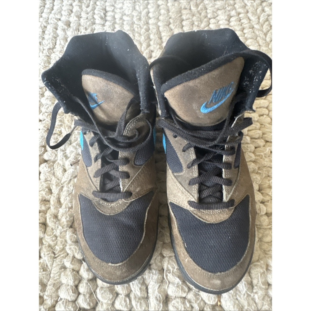 Nike Hikers Size 9 Unisex With Nike Hiker Guy Hat Combo Deal - Picture 2 of 11